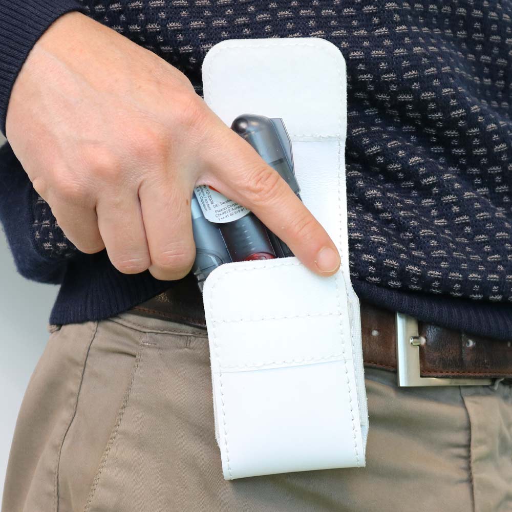 Apertura a strappo fondina custodia in pelle bianca